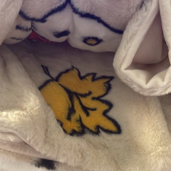 Fall Faux Rabbit Hello Kitty Blanket-NWT - Picture 6 of 7